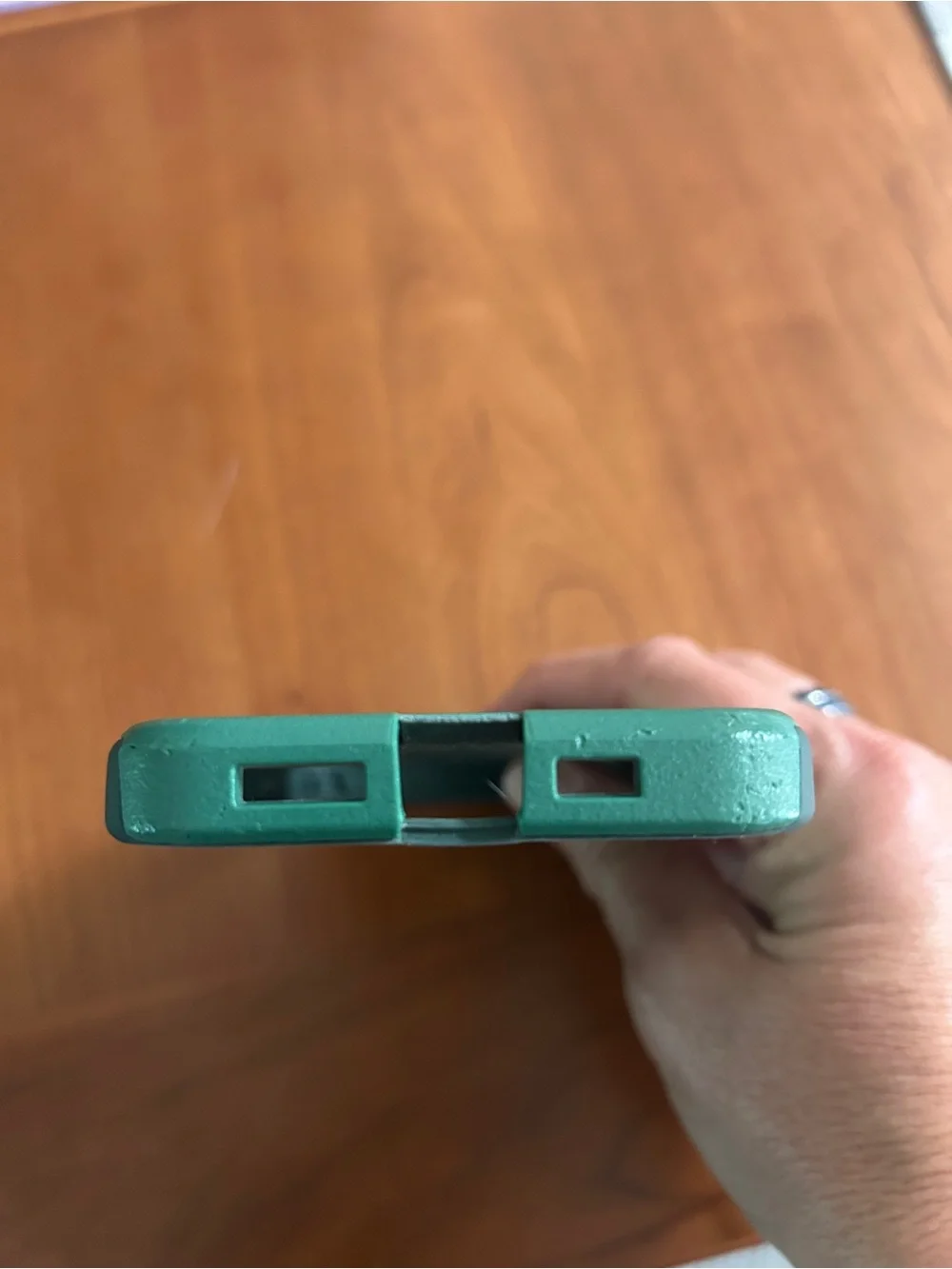 OtterBox Green Commuter Case. Missing the port flap as shown in the photo